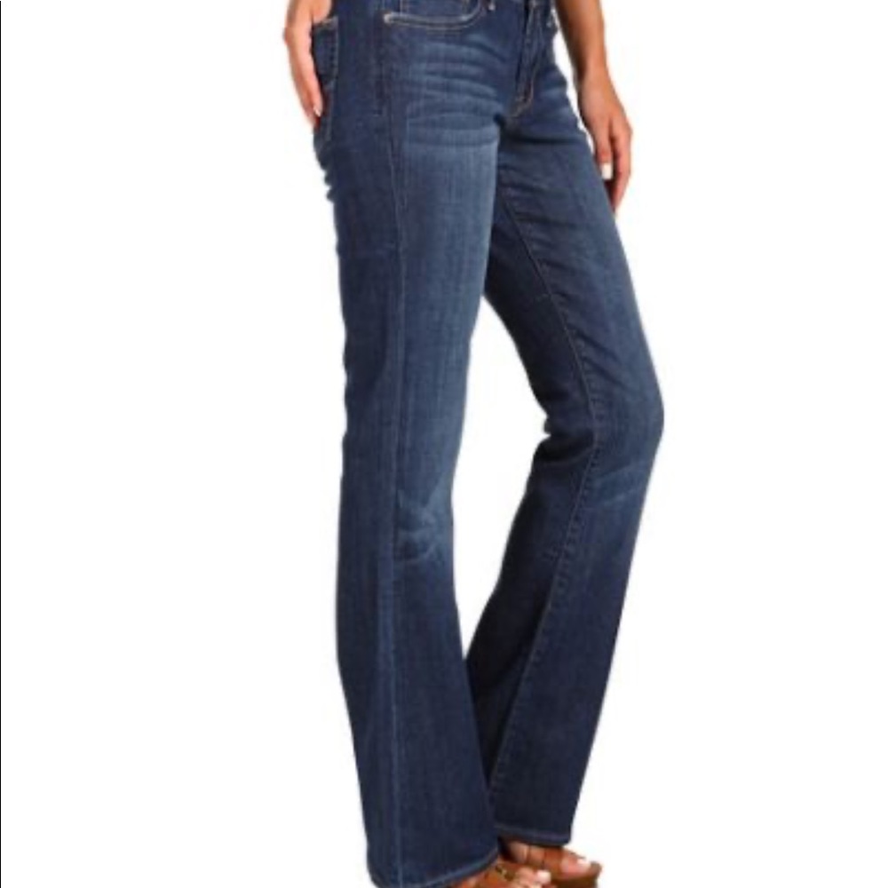 Lucky 🍀 brand sweet ‘N Low boot cut Jeans 👖